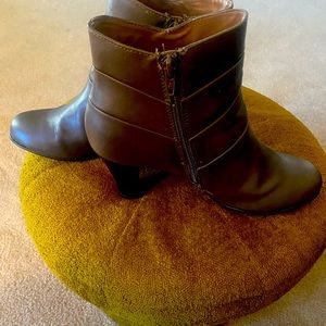 Heelrest by Aerosoles Booties